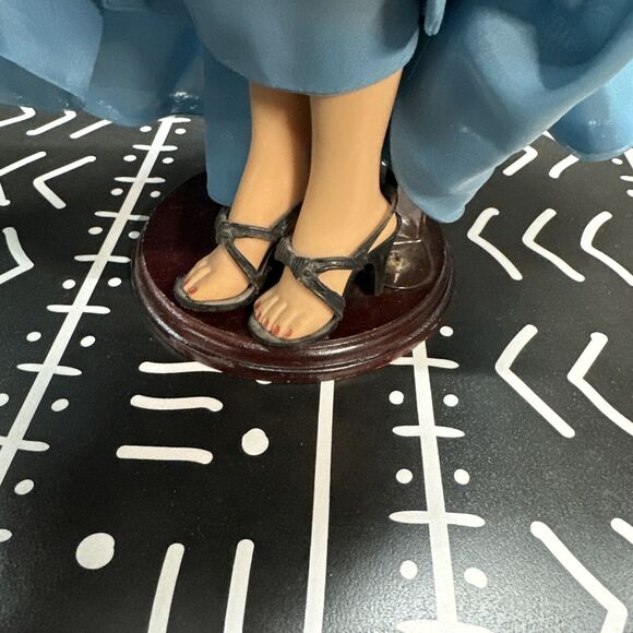 Vintage 1950s Ideal VT-18 Doll with Sleep Eyes - Picture 6 of 10